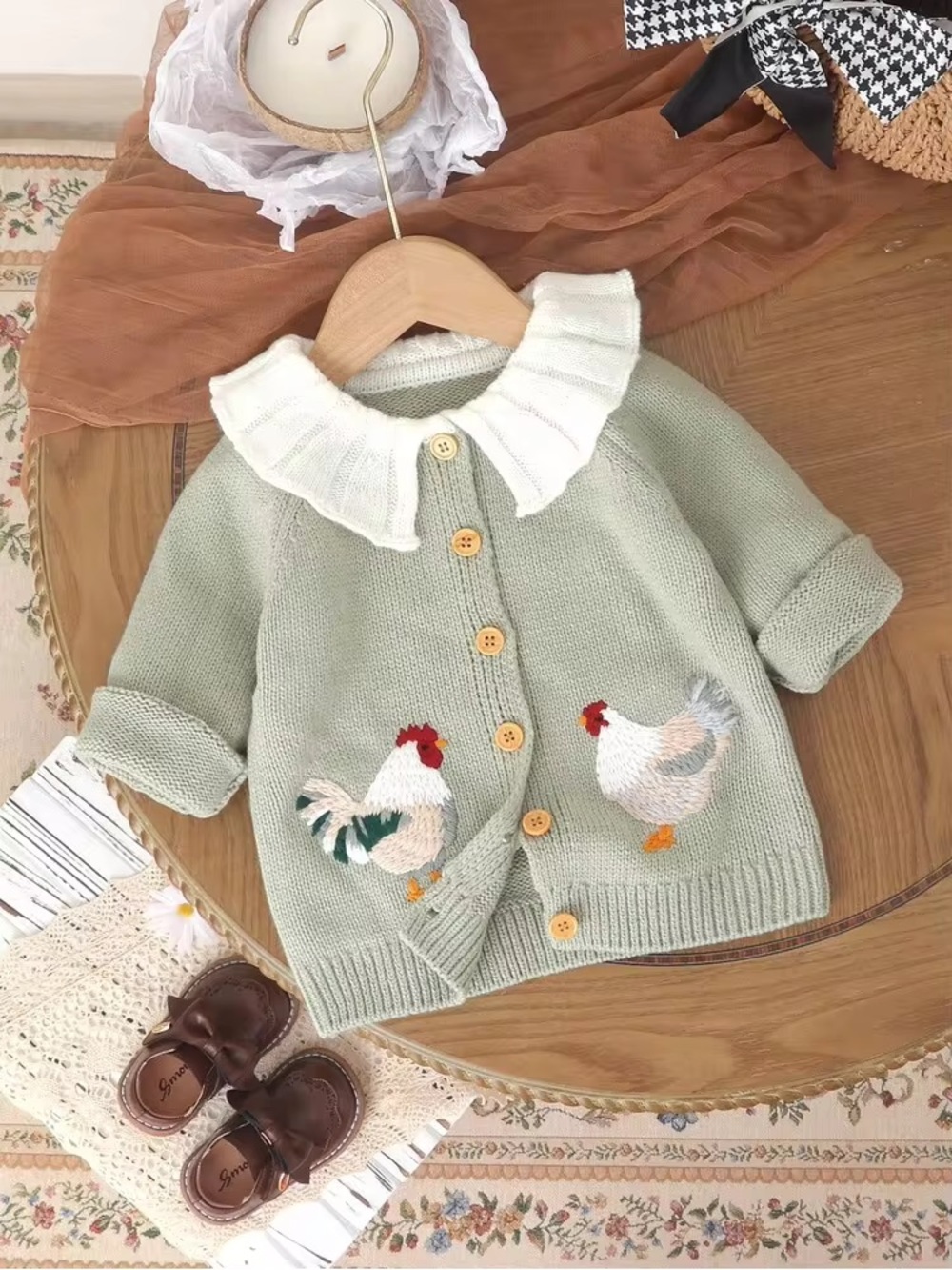 SHEIN Vintaside  Girls' Sage Green Ruffle Collar Cardigan-Animal Embroidery